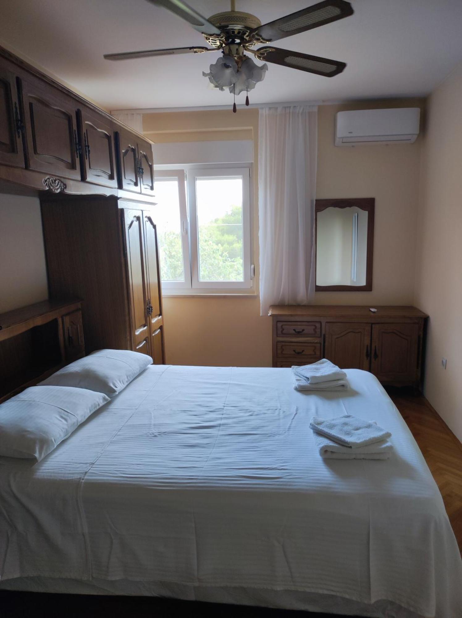 Apartment With 2 Balconies And Sea View Omis Room photo